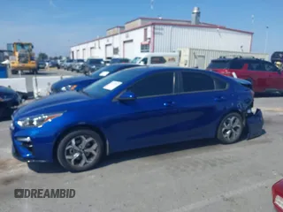 2021 Kia Forte LXS z VIN 3KPF24AD5ME375294, wystawiony jako IAAI lot #42152040 z przebiegiem 56 611 mil mil oraz . Historia ofert i sprzedaży dostępna na DreamBid. Obrazek 13.