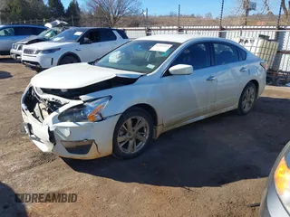 2014 Nissan Altima SL with VIN 1N4AL3AP8EN238624, listed as a IAAI auction lot 41357213 with 232,665 mi miles and . Bid and sale history available at DreamBid. Image 17.