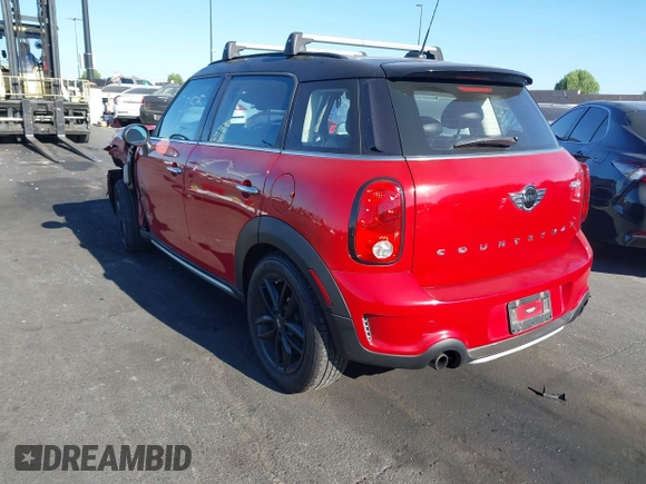 2016 MINI Countryman S with VIN WMWZC5C50GWU02754, listed as a IAAI auction lot 42702055 with 105,284 mi miles and . Bid and sale history available at DreamBid. Image 3.