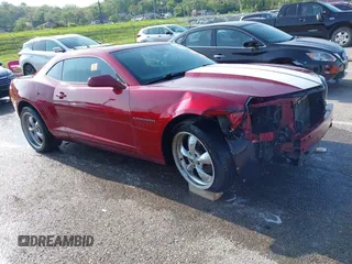 2011 Chevrolet Camaro 2LT z VIN 2G1FC1ED5B9100499, wystawiony jako IAAI lot #42113476 z przebiegiem 119 240 mil mil oraz . Historia ofert i sprzedaży dostępna na DreamBid. Obrazek 1.
