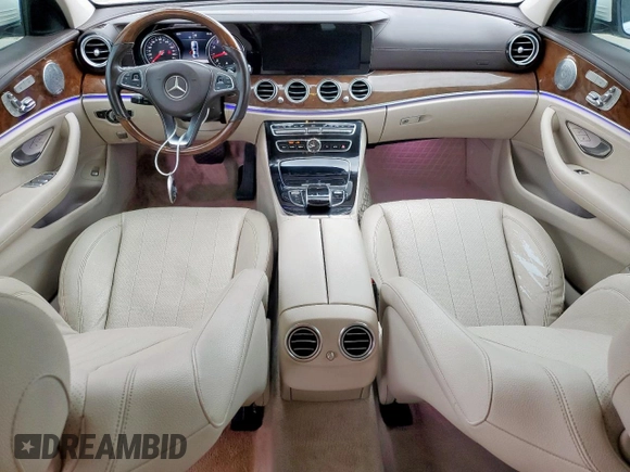 2017 Mercedes-Benz E 300 Luxury z VIN WDDZF4JBXHA191533, wystawiony jako Copart lot #57439265 z przebiegiem 93 125 mil mil oraz Czysty tytuł • Clean title. Historia ofert i sprzedaży dostępna na DreamBid. Obrazek 8.