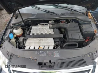 2006 Volkswagen Passat 3.6L V6 с VIN WVWCU73C96E215940, выставлен на аукционе IAAI как лот 42257810 с пробегом 102 795 миль миль и . История ставок и продаж доступна на DreamBid. Изображение 10.