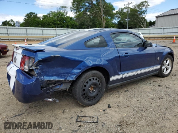 2007 Ford Mustang Deluxe z VIN 1ZVHT80N075219801, wystawiony jako Copart lot #57247925 z przebiegiem 203 385 mil mil oraz Czysty tytuł • Clean title. Historia ofert i sprzedaży dostępna na DreamBid. Obrazek 3.