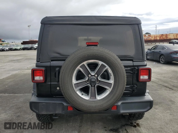 2018 Jeep Wrangler Unlimited Sahara z VIN 1C4HJXEN0JW331477, wystawiony jako Copart lot #49520785 z przebiegiem 98 413 mil mil oraz Szkoda całkowita • Salvage title. Historia ofert i sprzedaży dostępna na DreamBid. Obrazek 6.
