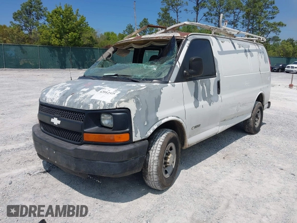 2005 Chevrolet Express Cargo Van with VIN 1GCGG25VX51226784, listed as a IAAI auction lot 42012325 with 537,878 mi miles. Bid and sale history available at carsss.com. Image 17.