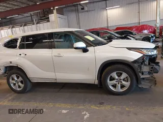 2020 Toyota Highlander LE with VIN 5TDBZRBH4LS020811, listed as a IAAI auction lot 42239163 with 88,757 mi miles and . Bid and sale history available at DreamBid. Image 14.