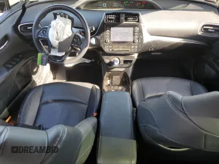 2020 Toyota Prius L Eco z VIN JTDKARFU1L3122471, wystawiony jako Copart lot #54164935 z przebiegiem 130 642 mil mil oraz Szkoda całkowita • Salvage title. Historia ofert i sprzedaży dostępna na DreamBid. Obrazek 8.