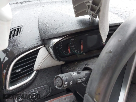 2020 Chevrolet Trax LT z VIN 3GNCJLSB4LL329096, wystawiony jako IAAI lot #41625620 z przebiegiem Nie podano mil oraz . Historia ofert i sprzedaży dostępna na DreamBid. Obrazek 7.