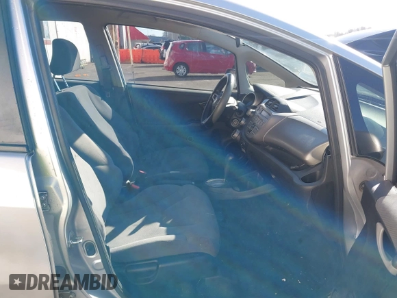 2012 Honda Fit с VIN JHMGE8H32CC030518, выставлен на аукционе IAAI как лот 41740707 с пробегом 132 665 миль миль и . История ставок и продаж доступна на DreamBid. Изображение 5.