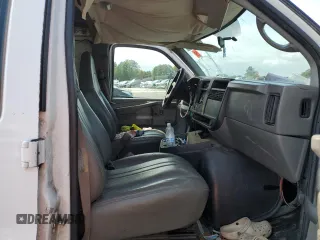 2007 Chevrolet Express Cargo z VIN 1GCHG35U871114506, wystawiony jako Copart lot #72678544 z przebiegiem 272 970 mil mil oraz Szkoda całkowita • Salvage title. Historia ofert i sprzedaży dostępna na DreamBid. Obrazek 7.