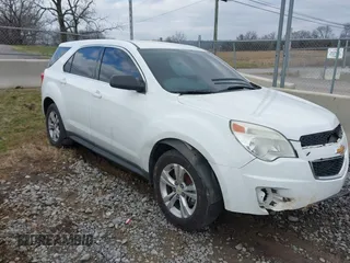 2014 Chevrolet Equinox LS z VIN 1GNALAEK4EZ106084, wystawiony jako IAAI lot #41544895 z przebiegiem 199 917 mil mil oraz . Historia ofert i sprzedaży dostępna na DreamBid. Obrazek 1.