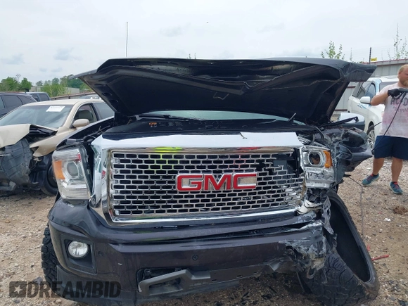 2015 GMC Sierra 1500 SLT with VIN 3GTU2VEC8FG406902, listed as a IAAI auction lot 42073788 with 203,919 mi miles and . Bid and sale history available at DreamBid. Image 13.