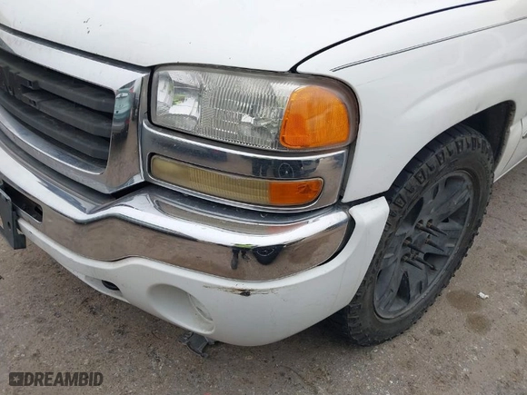 2007 GMC Sierra 1500 Classic SL with VIN 2GTEC13V571169357, listed as a IAAI auction lot 41709256 with 250,542 mi miles. Bid and sale history available at carsss.com. Image 6.