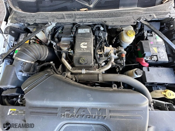 2020 Ram 3500 Chassis Cab Tradesman with VIN 3C7WRTCLXLG279872, listed as a Copart auction lot 76338984 with 221,830 mi miles and Clean Title. Bid and sale history available at carsss.com. Image 7.