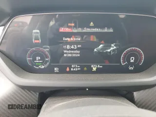 2024 Audi e-tron GT Premium Plus z VIN WAUFJBFWXR7002743, wystawiony jako Copart lot #67399864 z przebiegiem 873 mil mil oraz Szkody całkowita. Historia ofert i sprzedaży dostępna na DreamBid. Obrazek 9.