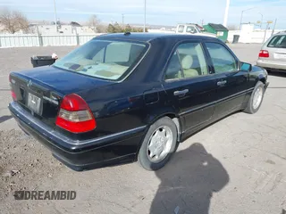2000 Mercedes-Benz C 230 Kompressor with VIN WDBHA24G4YA830830, listed as a IAAI auction lot 41242224 with 256,011 mi miles and . Bid and sale history available at carsss.com. Image 4.