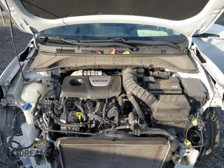 2019 Hyundai Kona Limited with VIN KM8K33A59KU371435, listed as a IAAI auction lot 41217772 with 72,454 mi miles. Bid and sale history available at carsss.com. Image 10.