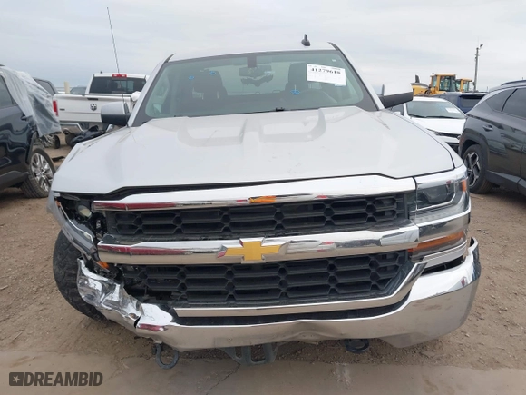 2018 Chevrolet Silverado 1500 LT with VIN 1GCVKREH8JZ267659, listed as a IAAI auction lot 41279618 with 143,310 mi miles. Bid and sale history available at carsss.com. Image 13.