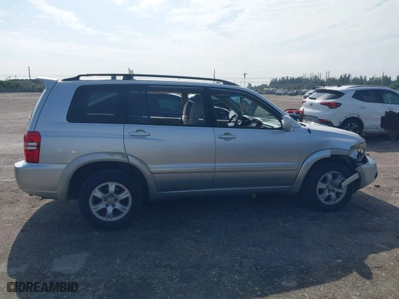 2002 Toyota Highlander with VIN JTEGF21A620053347, listed as a IAAI auction lot 41393410 with 77,753 mi miles. Bid and sale history available at carsss.com. Image 13.