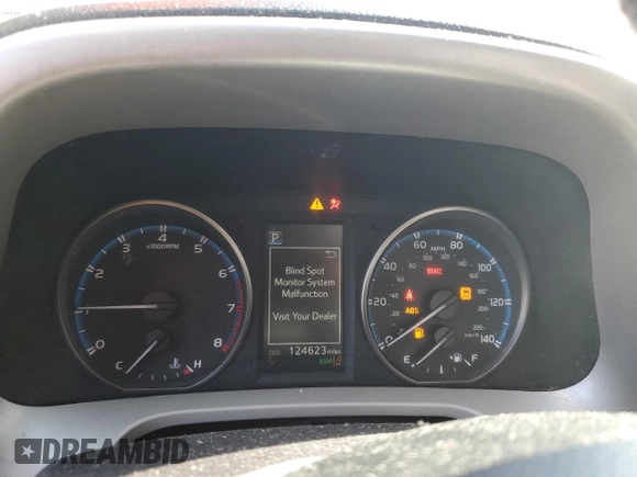2018 Toyota RAV4 XLE with VIN 2T3RFREV5JW731373, listed as a Copart auction lot 51917465 with 124,623 mi miles and Salvage Title. Bid and sale history available at DreamBid. Image 9.