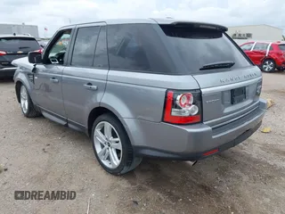 2013 Land Rover Range Rover Sport HSE Lux z VIN SALSK2D4XDA806027, wystawiony jako IAAI lot #42123248 z przebiegiem 141 504 mil mil oraz . Historia ofert i sprzedaży dostępna na DreamBid. Obrazek 3.