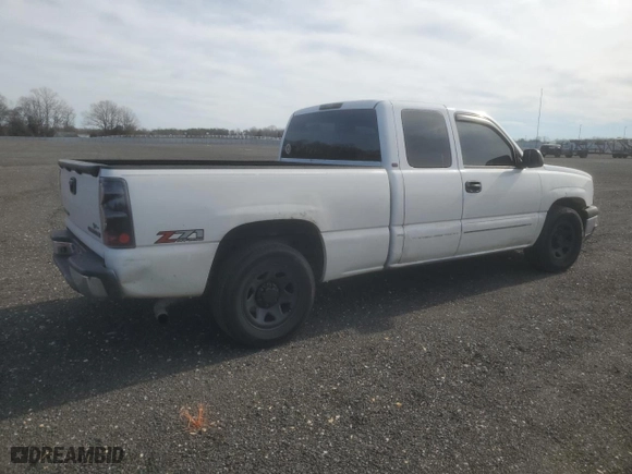 2004 Chevrolet Silverado 1500 Work Truck with VIN 2GCEC19V441229714, listed as a Copart auction lot 42503755 with 132,733 mi miles and Salvage Title. Bid and sale history available at carsss.com. Image 3.