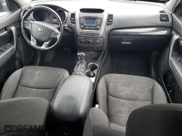 2014 Kia Sorento LX с VIN 5XYKT3A62EG484386, выставлен на аукционе Copart как лот 55632055 с пробегом 168 439 миль миль и Списание • Salvage title. История ставок и продаж доступна на DreamBid. Изображение 8.