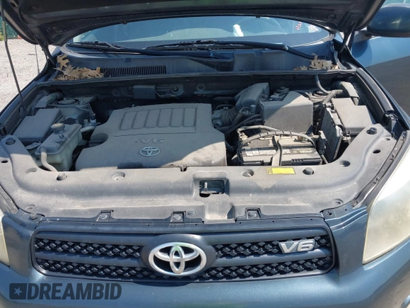 2008 Toyota RAV4 Sport with VIN JTMZK32V785023933, listed as a IAAI auction lot 42471315 with Not provided miles and . Bid and sale history available at DreamBid. Image 10.