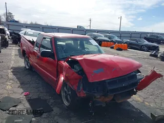 2001 Chevrolet S-10 LS with VIN 1GCCS19W818196034, listed as a IAAI auction lot 41571114 with 222,440 mi miles and . Bid and sale history available at DreamBid. Image 1.