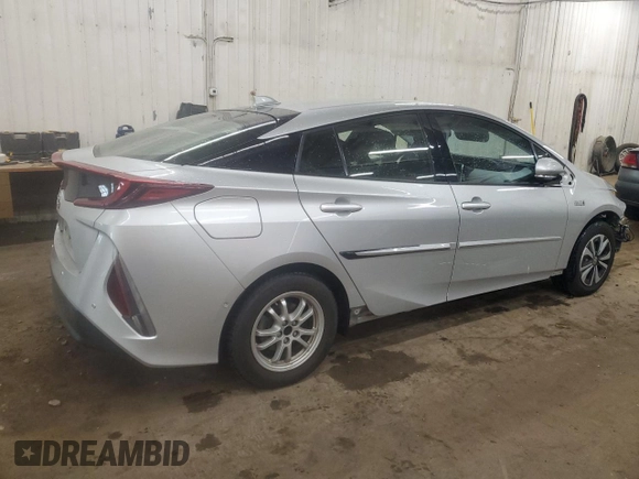 2017 Toyota Prius Plus z VIN JTDKARFP9H3034575, wystawiony jako Copart lot #57501125 z przebiegiem 82 647 mil mil oraz Szkoda całkowita • Salvage title. Historia ofert i sprzedaży dostępna na DreamBid. Obrazek 3.