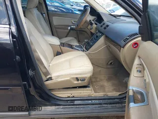 2011 Volvo XC90 I6 z VIN YV4952CY0B1588319, wystawiony jako IAAI lot #42459525 z przebiegiem 166 319 mil mil oraz . Historia ofert i sprzedaży dostępna na DreamBid. Obrazek 5.