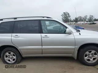2002 Toyota Highlander z VIN JTEGD21A520038487, wystawiony jako IAAI lot #42360225 z przebiegiem 163 470 mil mil oraz . Historia ofert i sprzedaży dostępna na DreamBid. Obrazek 13.