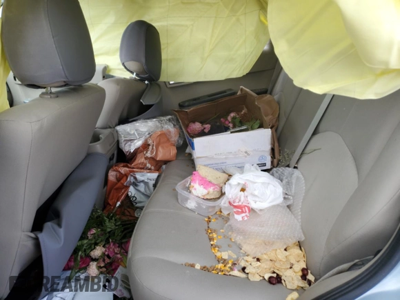 2008 Mercury Mariner with VIN 4M2CU81Z18KJ18646, listed as a Copart auction lot 47645155 with 108,623 mi miles and Salvage title. Bid and sale history available at DreamBid. Image 11.