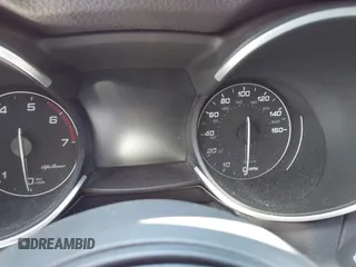 2020 Alfa Romeo Stelvio Ti z VIN ZASPAKBN5L7C73874, wystawiony jako IAAI lot #41996616 z przebiegiem Nie podano mil oraz . Historia ofert i sprzedaży dostępna na DreamBid. Obrazek 15.