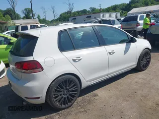 2010 Volkswagen Golf GTI with VIN WVWGV7AJ0AW245797, listed as a IAAI auction lot 42563626 with 127,932 mi miles and . Bid and sale history available at DreamBid. Image 4.