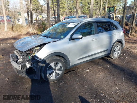 2018 Kia Niro LX with VIN KNDCB3LC1J5114060, listed as a IAAI auction lot 41326850 with 106,330 mi miles. Bid and sale history available at carsss.com. Image 2.