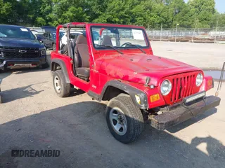 2000 Jeep Wrangler SE z VIN 1J4FA29P6YP775127, wystawiony jako IAAI lot #42377387 z przebiegiem Nie podano mil oraz . Historia ofert i sprzedaży dostępna na DreamBid. Obrazek 1.