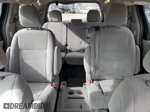 2018 Toyota Sienna LE Auto Access Seat with VIN 5TDKZ3DCXJS929065, listed as a Copart auction lot 48763185 with 67,920 mi miles and Salvage Title. Bid and sale history available at carsss.com. Image 10.