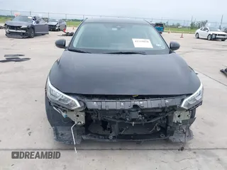 2020 Nissan Sentra SV z VIN 3N1AB8CV5LY271394, wystawiony jako IAAI lot #42319810 z przebiegiem 109 316 mil mil oraz . Historia ofert i sprzedaży dostępna na DreamBid. Obrazek 13.