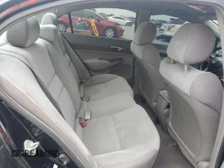 2009 Honda Civic LX z VIN 2HGFA16539H360924, wystawiony jako Copart lot #59685735 z przebiegiem 202 918 mil mil oraz Szkoda całkowita • Salvage title. Historia ofert i sprzedaży dostępna na DreamBid. Obrazek 10.