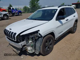 2016 Jeep Cherokee Sport z VIN 1C4PJMAB6GW375028, wystawiony jako IAAI lot #42688551 z przebiegiem 116 406 mil mil oraz . Historia ofert i sprzedaży dostępna na DreamBid. Obrazek 2.