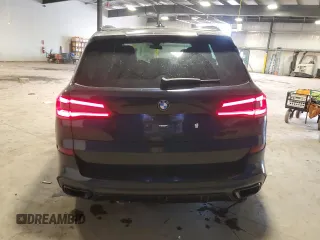 2022 BMW X5 xDrive40i z VIN 5UXCR6C06N9J87313, wystawiony jako Copart lot #53946255 z przebiegiem 56 305 mil mil oraz Szkody całkowita. Historia ofert i sprzedaży dostępna na DreamBid. Obrazek 6.