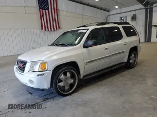 2003 GMC Envoy XL SLT with VIN 1GKES16S436240107, listed as a Copart auction lot 52327005 with 237,745 mi miles and Clean Title. Bid and sale history available at carsss.com. Image 1.
