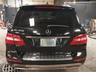 2012 Mercedes-Benz M ML 350 with VIN 4JGDA5HB7CA026607, listed as a IAAI auction lot 41687785 with 89,161 mi miles. Bid and sale history available at carsss.com. Image 17.