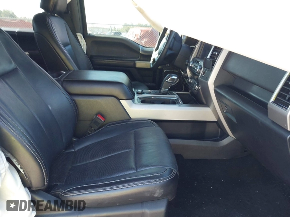 2019 Ford F-150 XL with VIN 1FTEW1E42KFC84494, listed as a IAAI auction lot 41648646 with 94,610 mi miles. Bid and sale history available at carsss.com. Image 5.