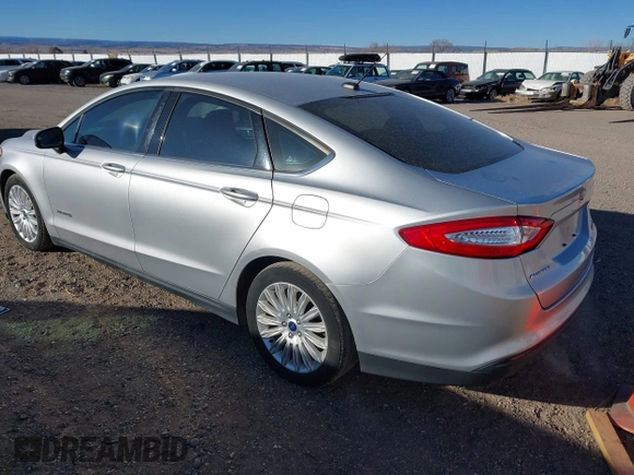 2015 Ford Fusion S Hybrid with VIN 3FA6P0UU0FR307900, listed as a IAAI auction lot 41507112 with 150,257 mi miles. Bid and sale history available at carsss.com. Image 3.
