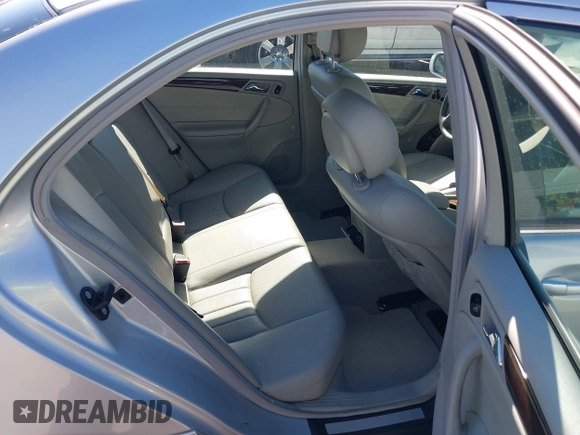 2007 Mercedes-Benz C 280 Luxury с VIN WDBRF92H67F898381, выставлен на аукционе IAAI как лот 41392493 с пробегом 147 331 миль миль и . История ставок и продаж доступна на DreamBid. Изображение 8.