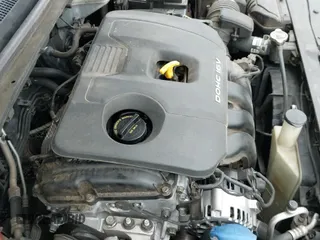 2017 Hyundai Elantra SE z VIN 5NPD84LF0HH145412, wystawiony jako IAAI lot #42907244 z przebiegiem 183 581 mil mil oraz . Historia ofert i sprzedaży dostępna na DreamBid. Obrazek 19.