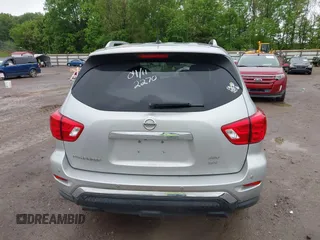 2018 Nissan Pathfinder S z VIN 5N1DR2MM8JC602270, wystawiony jako IAAI lot #42118978 z przebiegiem 114 854 mil mil oraz . Historia ofert i sprzedaży dostępna na DreamBid. Obrazek 16.