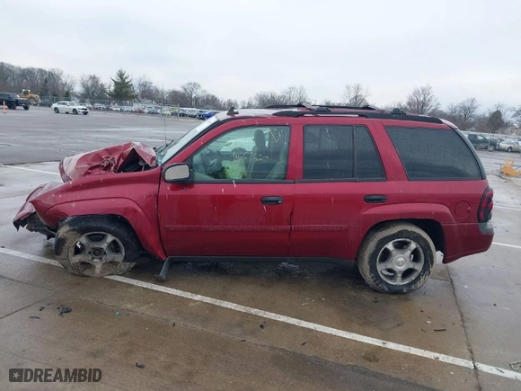 2006 Chevrolet TrailBlazer LS with VIN 1GNDT13S962315265, listed as a IAAI auction lot 41667660 with NaN miles. Bid and sale history available at carsss.com. Image 14.
